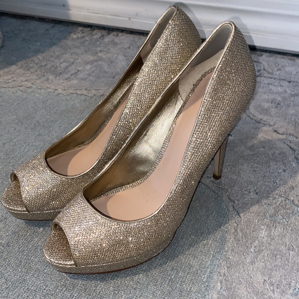 Sparkly gold heels from Aldo size 8.5